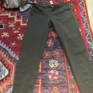 Dark green ivivva leggings size 12 kids